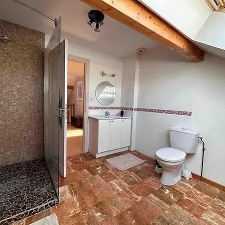 Holiday home Country Chalet Sauna And Jacuzzi *