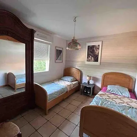 Holiday home Country Chalet Sauna And Jacuzzi *